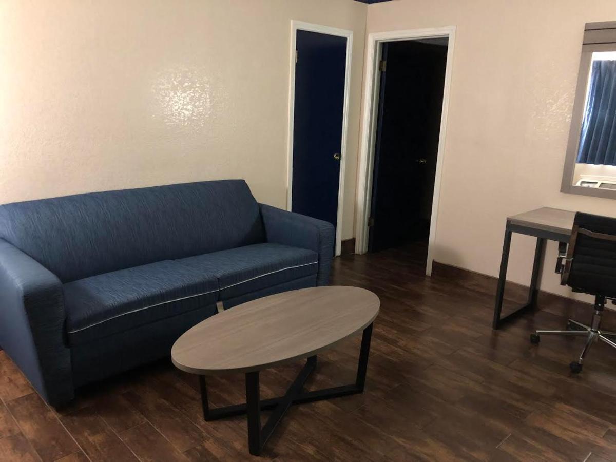 Travelers Inn And Suites Wharton Luaran gambar